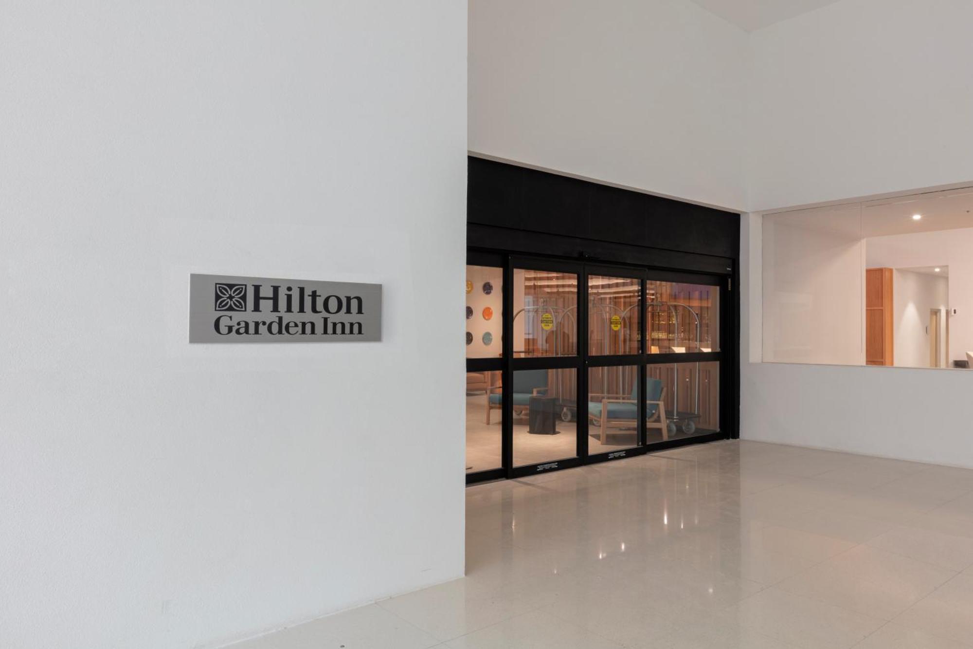 Hilton Garden Inn Guadalajara Airport El Zapote  Bagian luar foto