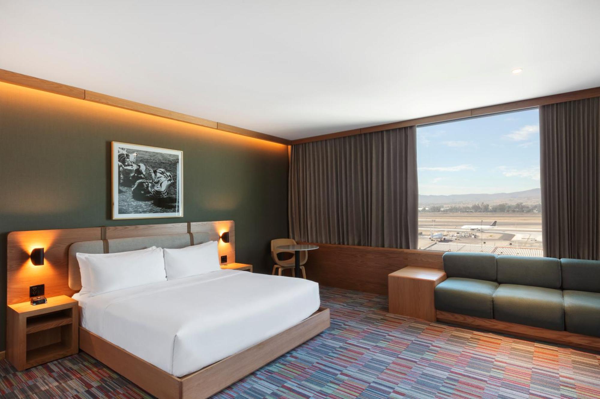 Hilton Garden Inn Guadalajara Airport El Zapote  Bagian luar foto