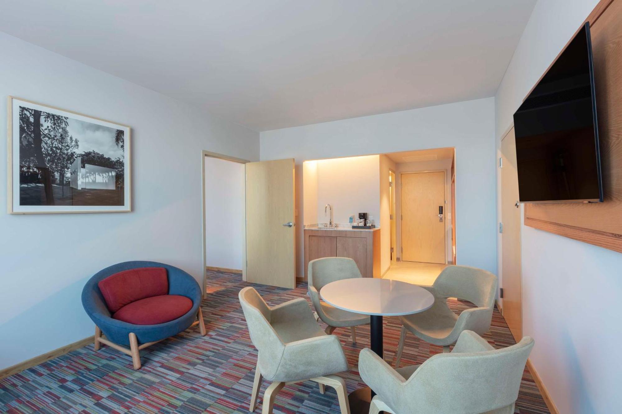 Hilton Garden Inn Guadalajara Airport El Zapote  Bagian luar foto