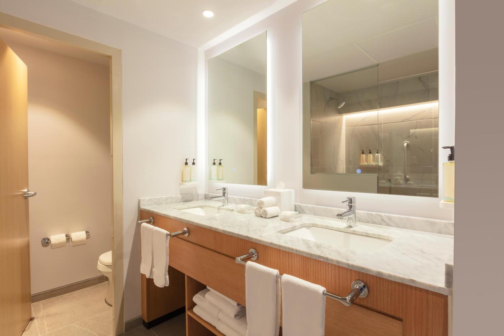 Hilton Garden Inn Guadalajara Airport El Zapote  Bagian luar foto